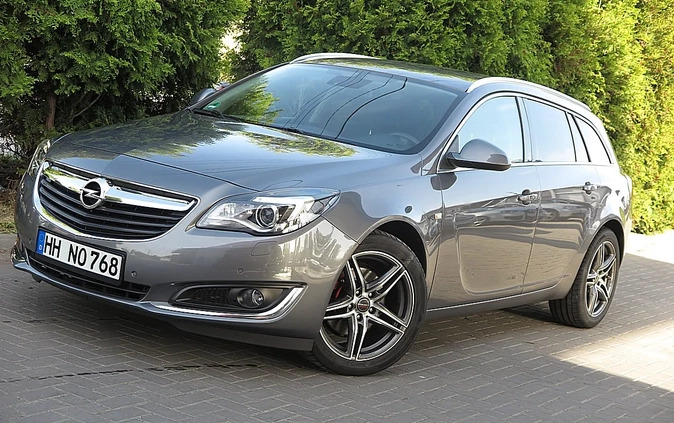 Opel Insignia cena 44600 przebieg: 135000, rok produkcji 2017 z Pieńsk małe 781